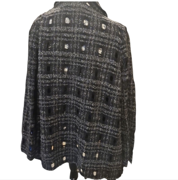 Unique Cardigan by Simon Chang - Picture 3 of 7